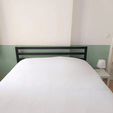 3 Centre Apartment