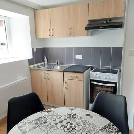 Apartment 3 Centre *